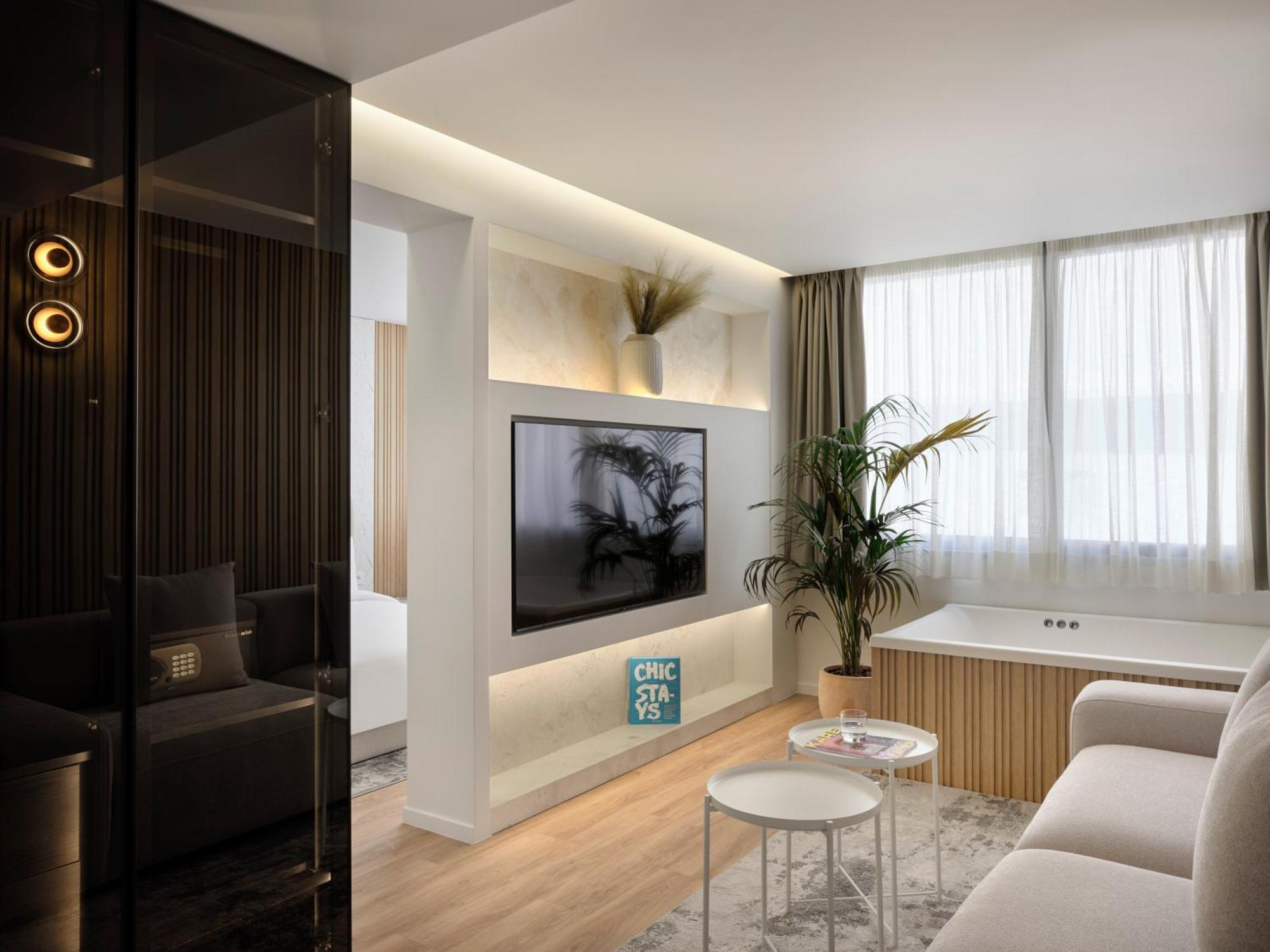 Nur Aparthotel Aten Exteriör bild
